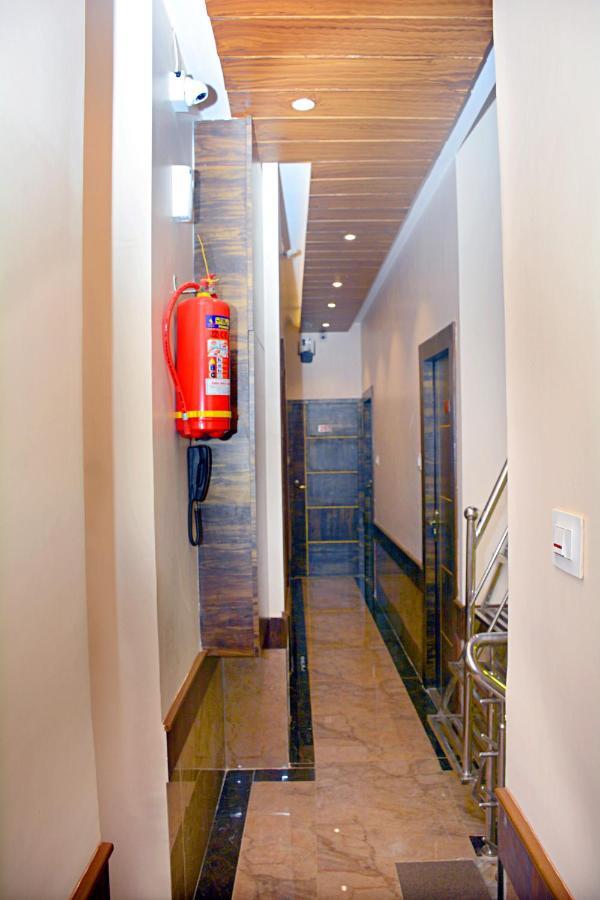 Hotel Nest N Rest - Bombay Exterior foto