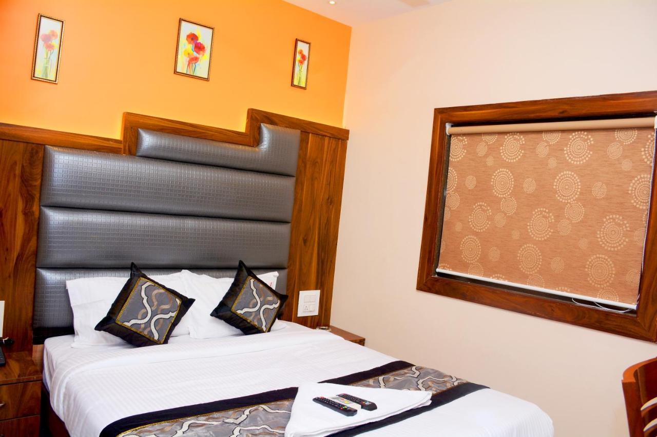 Hotel Nest N Rest - Bombay Exterior foto