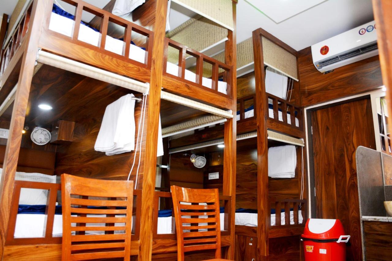 Hotel Nest N Rest - Bombay Exterior foto