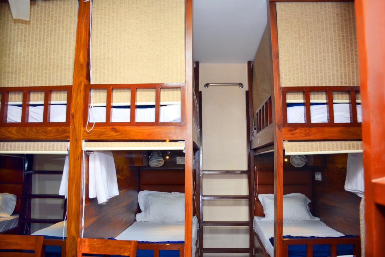 Hotel Nest N Rest - Bombay Exterior foto