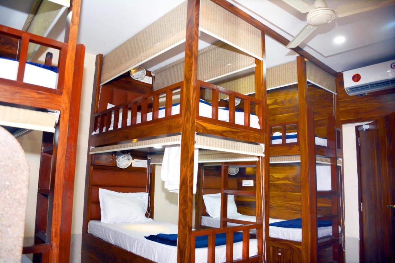 Hotel Nest N Rest - Bombay Exterior foto